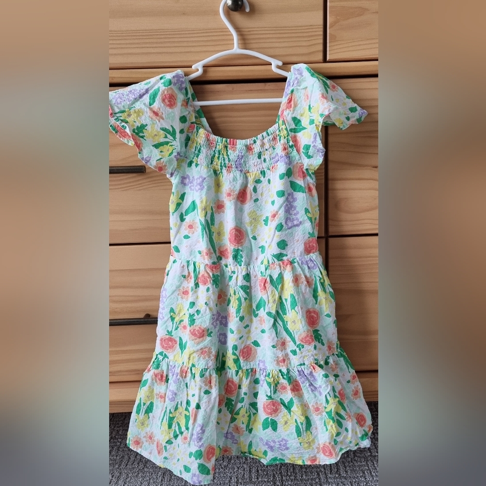 Boundle of 2 dresses Floral Summer Girl size 5T